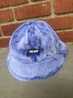 Palace Skateboard Teddy Bucket Hat